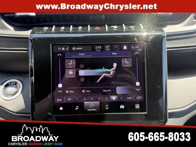 new 2025 Jeep Grand Cherokee L car, priced at $43,077