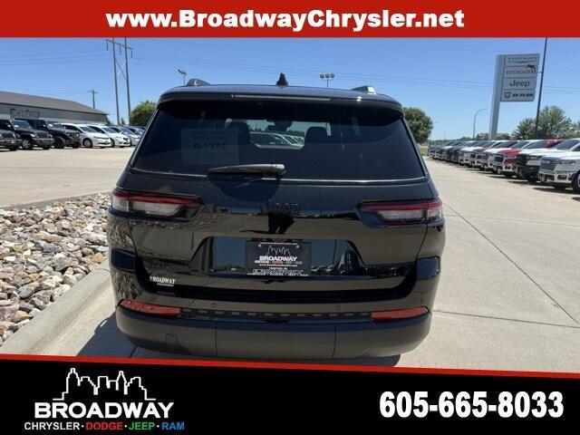 new 2025 Jeep Grand Cherokee L car, priced at $43,077