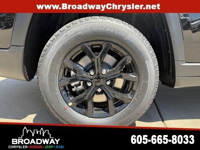 new 2025 Jeep Grand Cherokee L car, priced at $43,077