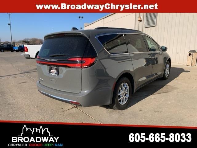 used 2022 Chrysler Pacifica car, priced at $22,951