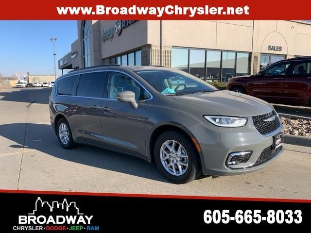 used 2022 Chrysler Pacifica car, priced at $24,655