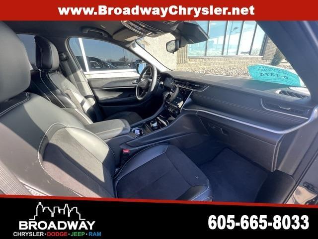 used 2024 Jeep Grand Cherokee car, priced at $37,487