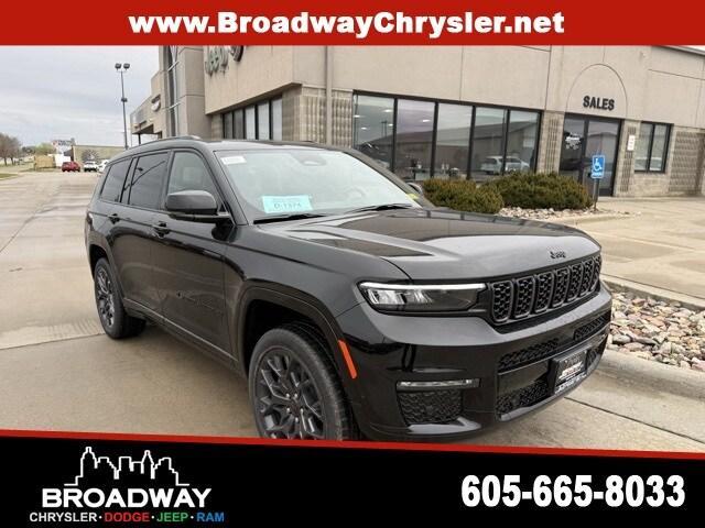 new 2025 Jeep Grand Cherokee L car, priced at $62,566