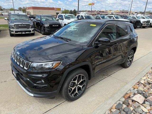 new 2025 Jeep Compass car, priced at $32,843
