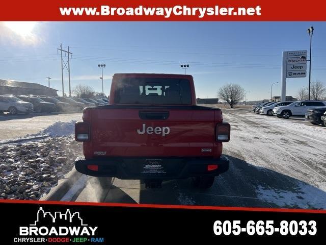 used 2021 Jeep Gladiator car, priced at $32,346