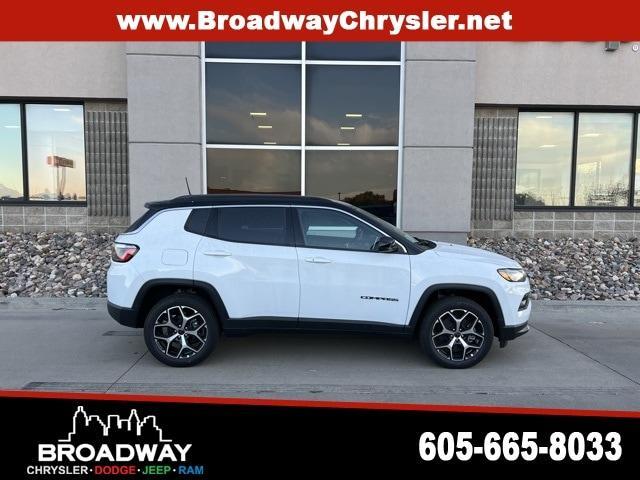 new 2025 Jeep Compass car, priced at $32,840