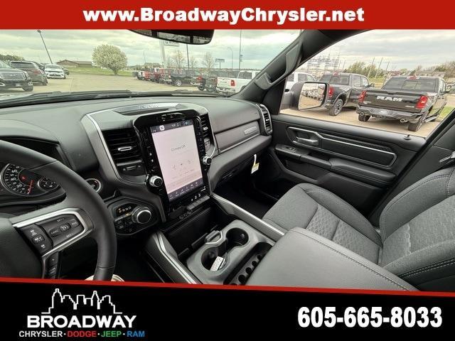new 2025 Ram 1500 car