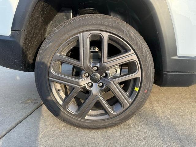 new 2026 Jeep Compass car, priced at $35,880