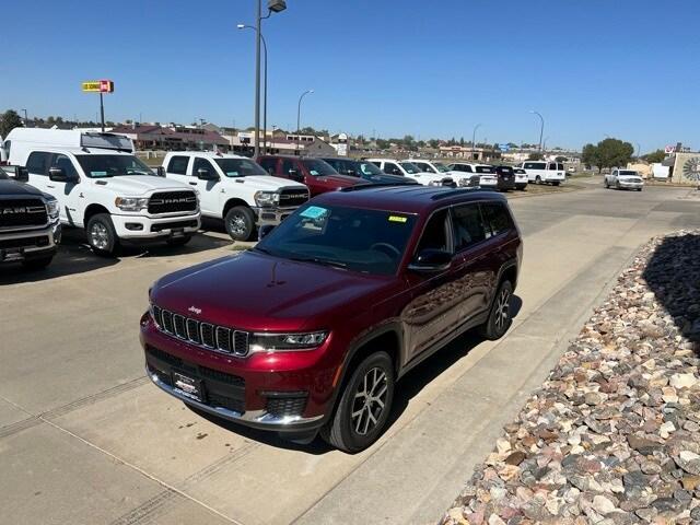 new 2025 Jeep Grand Cherokee L car, priced at $48,302