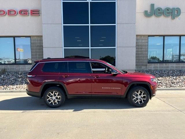 new 2025 Jeep Grand Cherokee L car, priced at $48,302