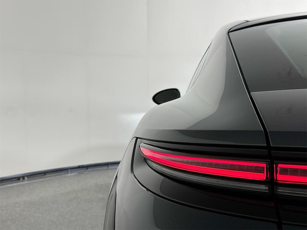 new 2025 Porsche Panamera car