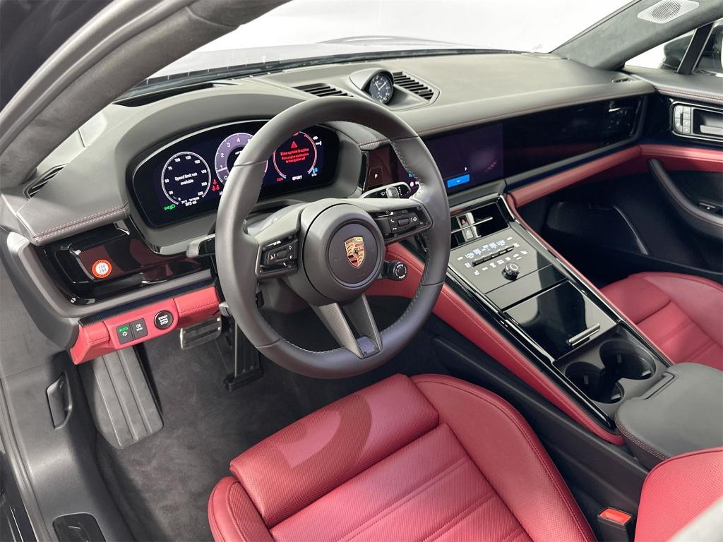 new 2025 Porsche Panamera car
