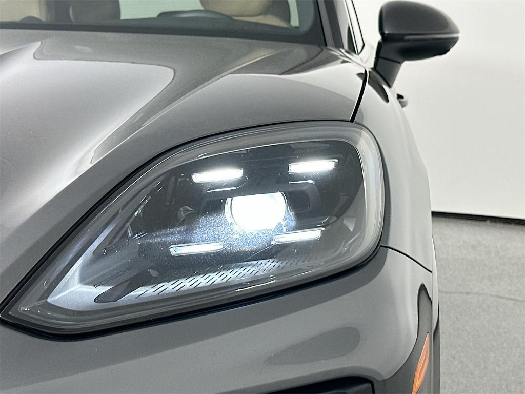 used 2025 Porsche Cayenne car, priced at $84,900