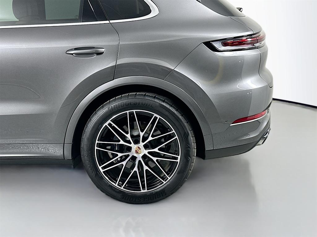 used 2025 Porsche Cayenne car, priced at $84,900