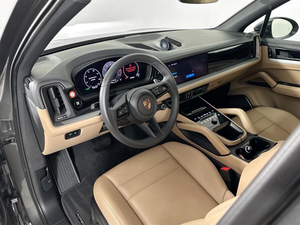 used 2025 Porsche Cayenne car, priced at $84,900