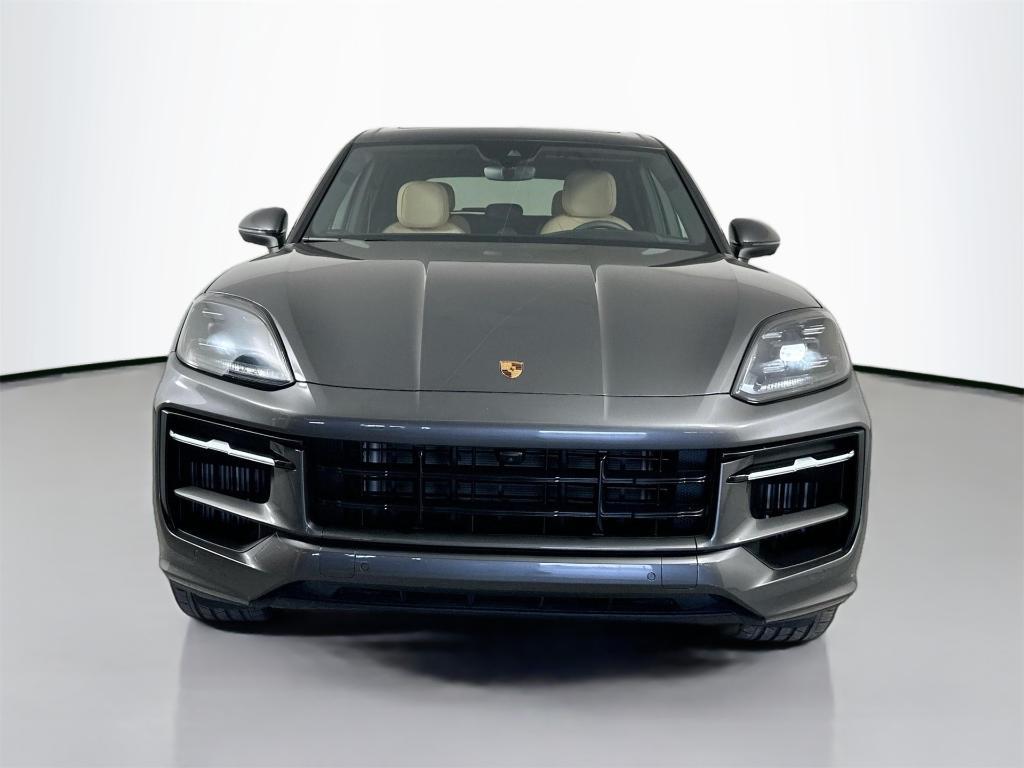used 2025 Porsche Cayenne car, priced at $84,900