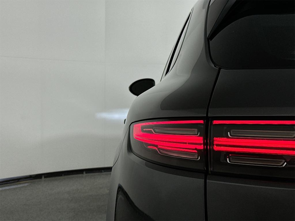 used 2019 Porsche Cayenne car, priced at $39,900