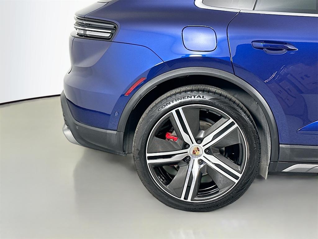 used 2025 Porsche Macan car, priced at $84,900