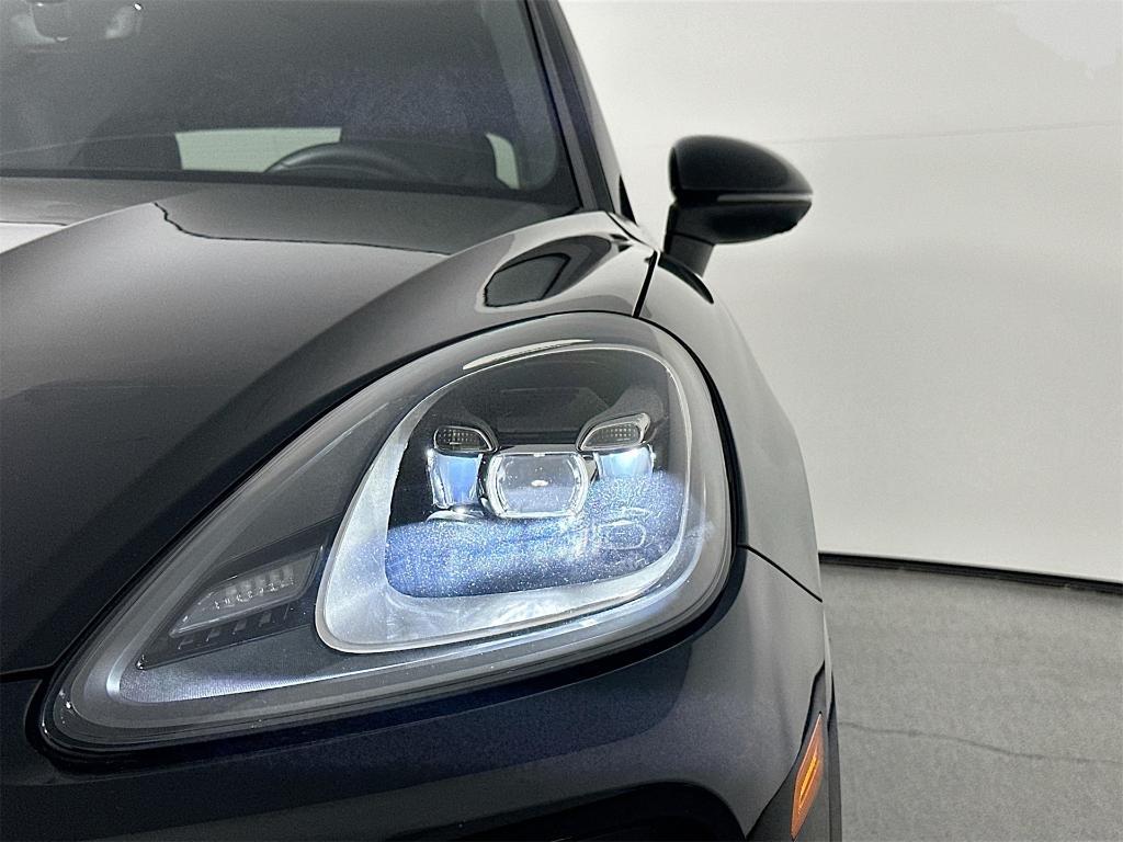 used 2022 Porsche Cayenne car, priced at $66,900
