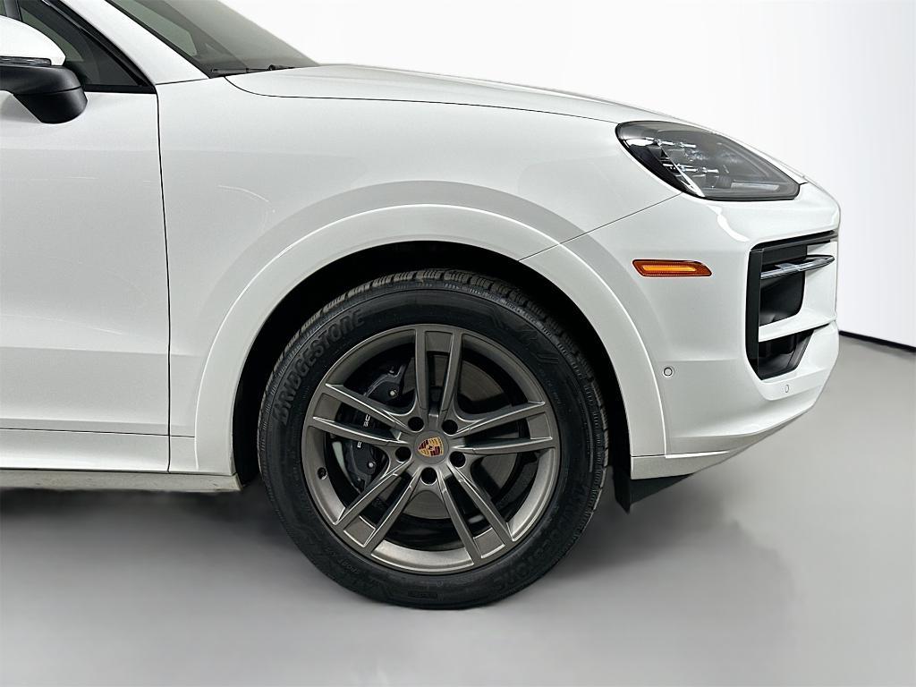 used 2025 Porsche Cayenne car, priced at $94,900
