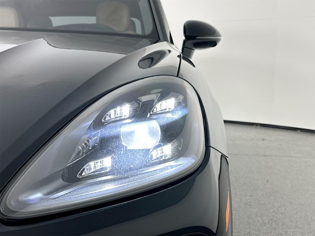 used 2021 Porsche Cayenne car, priced at $87,900