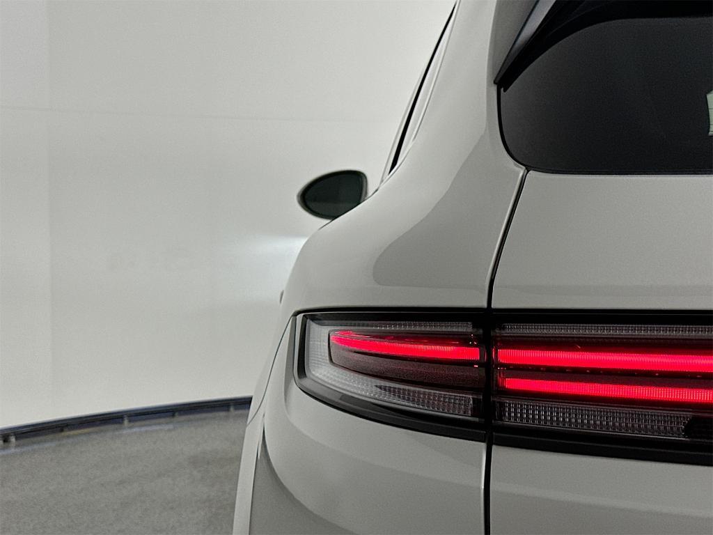 used 2025 Porsche Cayenne car, priced at $89,900