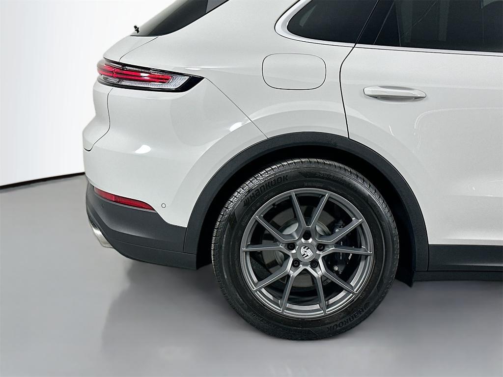 used 2025 Porsche Cayenne car, priced at $89,900