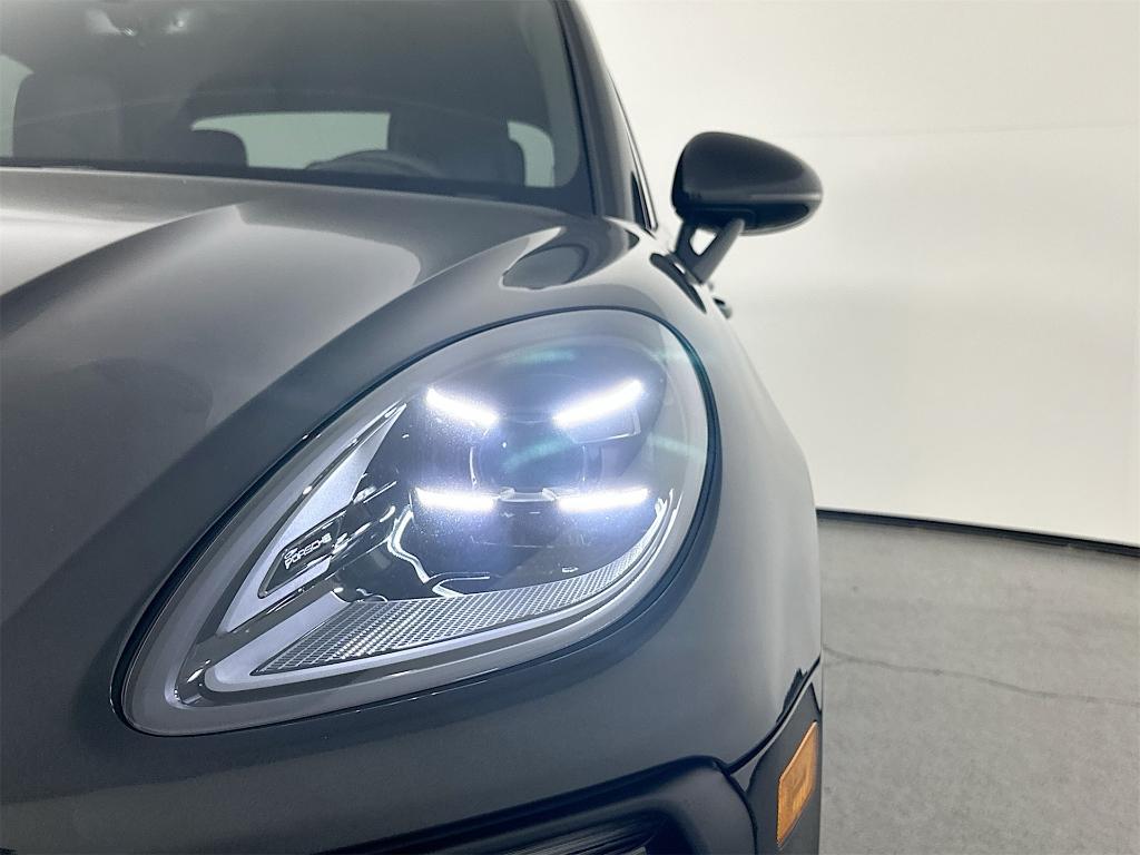 new 2026 Porsche Macan car