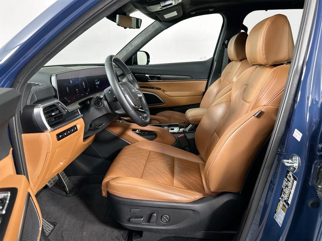 used 2024 Kia Telluride car, priced at $47,900