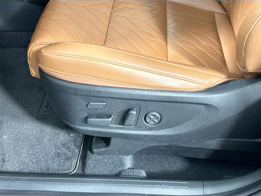 used 2024 Kia Telluride car, priced at $47,900