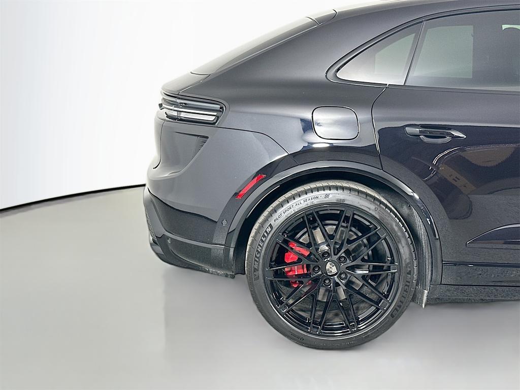 new 2025 Porsche Macan car, priced at $132,325