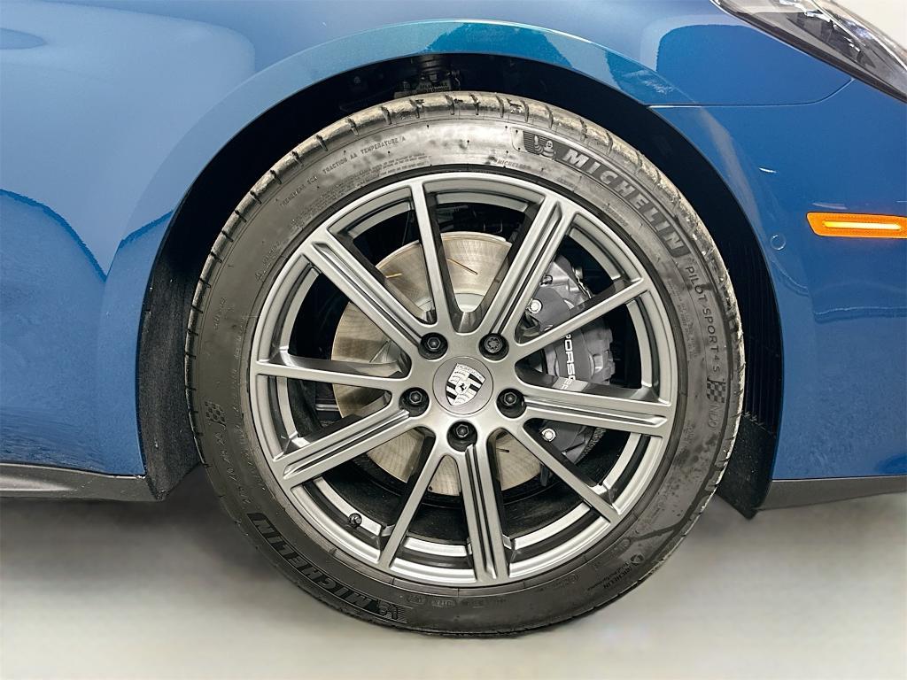 new 2026 Porsche Panamera car