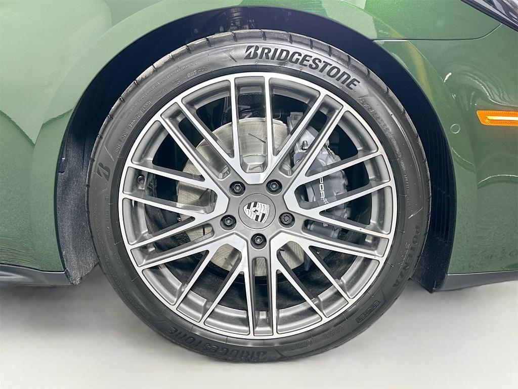 new 2026 Porsche Panamera car