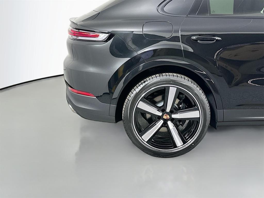 used 2025 Porsche Cayenne car, priced at $97,900