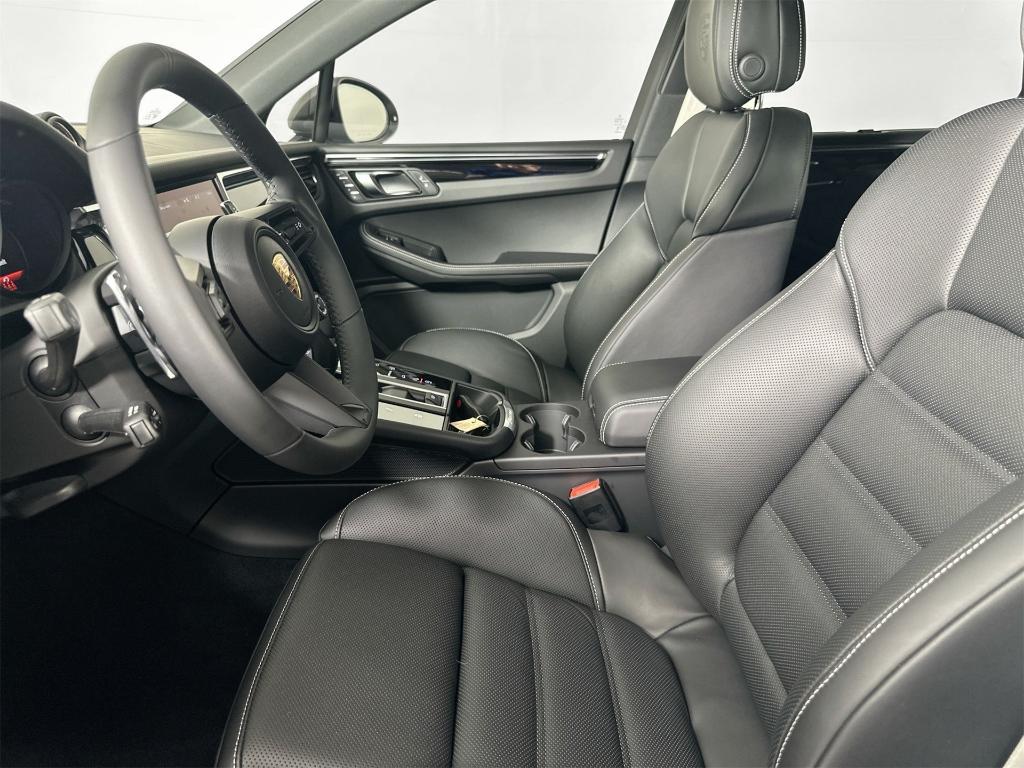 new 2026 Porsche Macan car