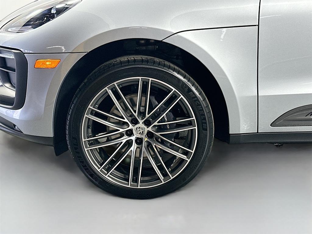 new 2026 Porsche Macan car