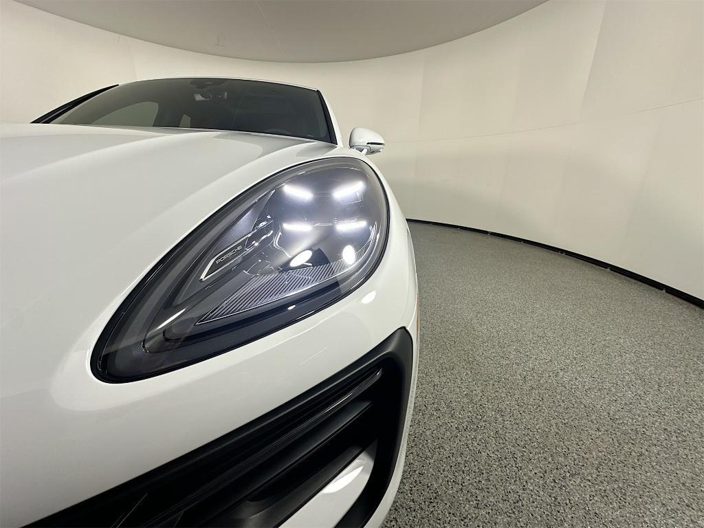 new 2026 Porsche Macan car