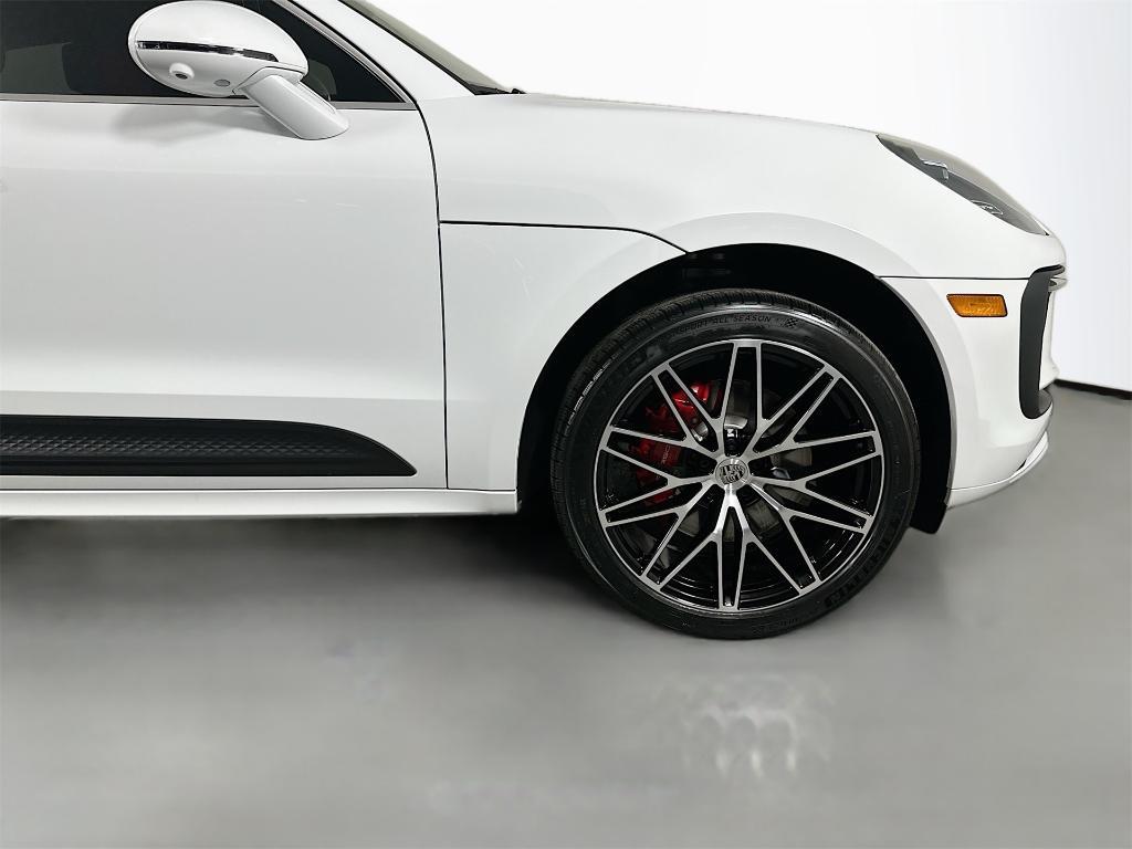 new 2026 Porsche Macan car