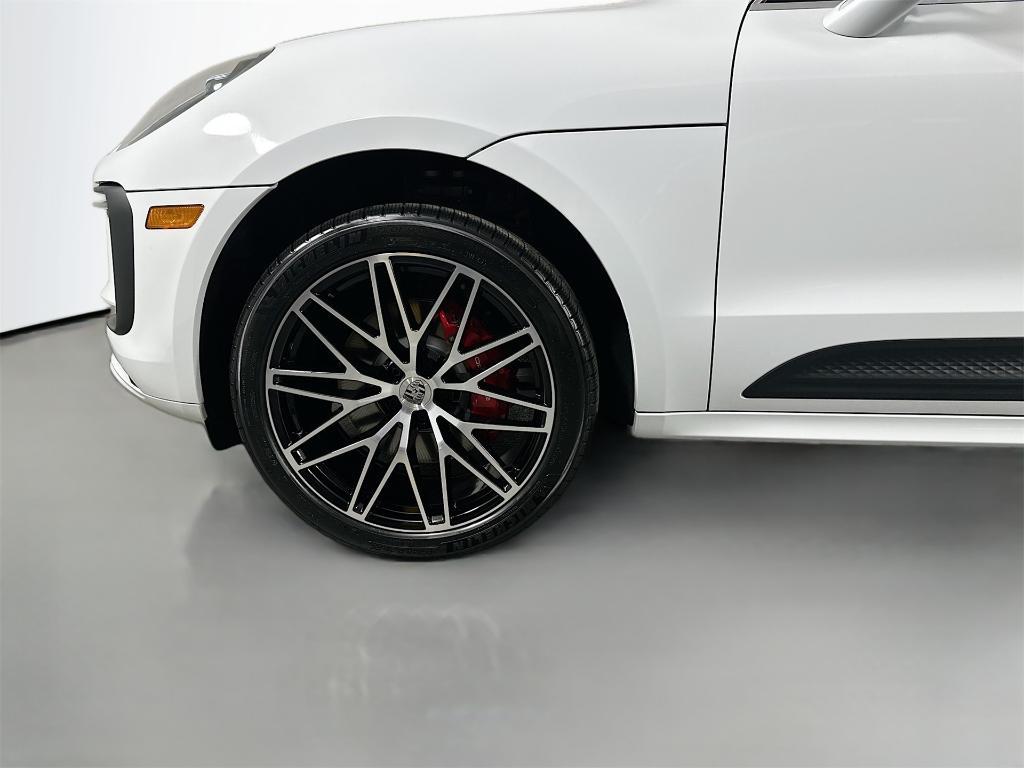 new 2026 Porsche Macan car
