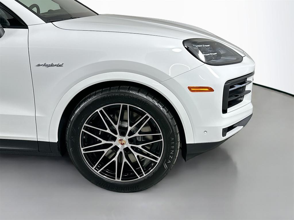 new 2026 Porsche Cayenne car