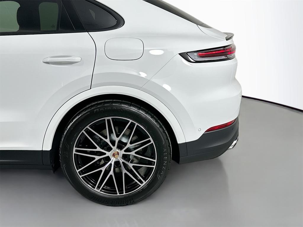 new 2026 Porsche Cayenne car