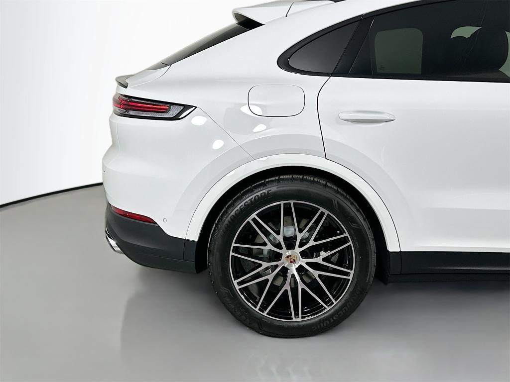 new 2026 Porsche Cayenne car