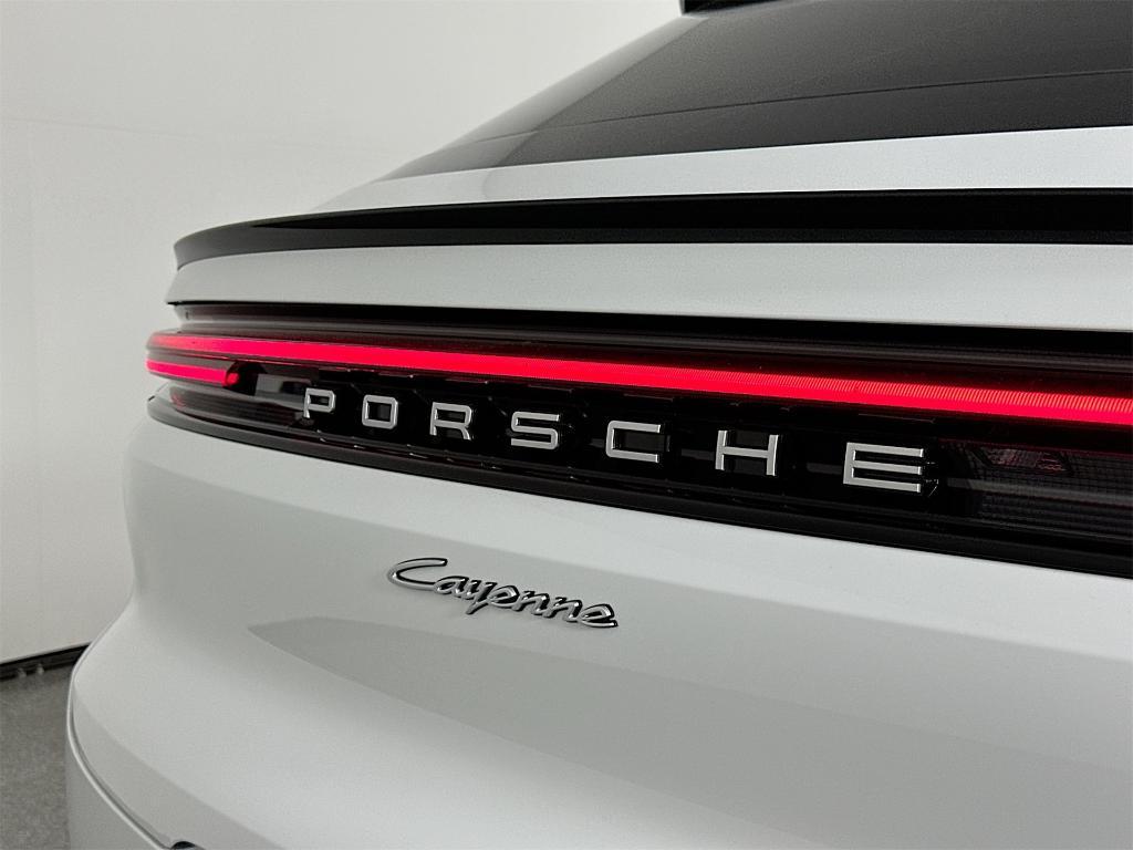 new 2026 Porsche Cayenne car