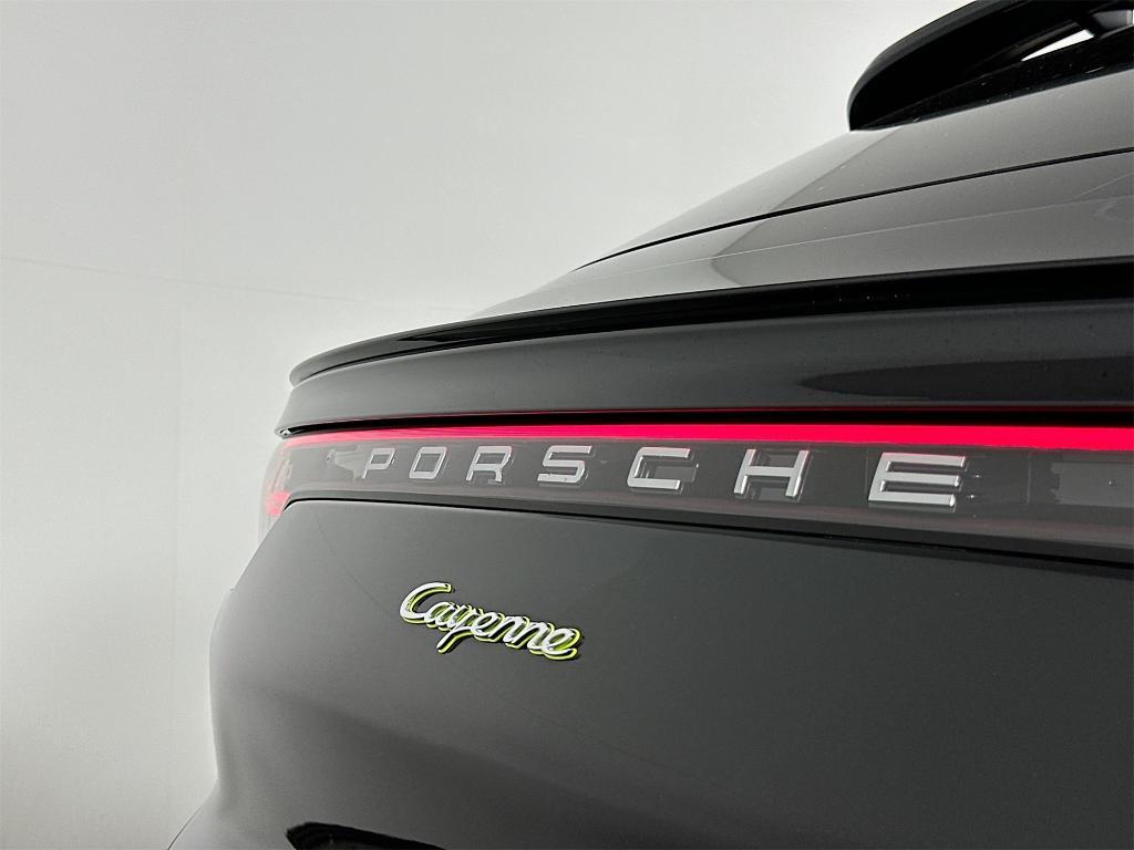 used 2022 Porsche Cayenne car, priced at $73,900