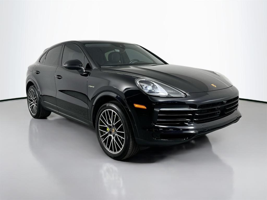 used 2022 Porsche Cayenne car, priced at $73,900