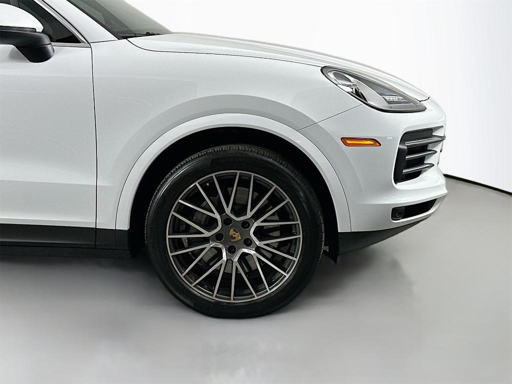used 2022 Porsche Cayenne car, priced at $73,900