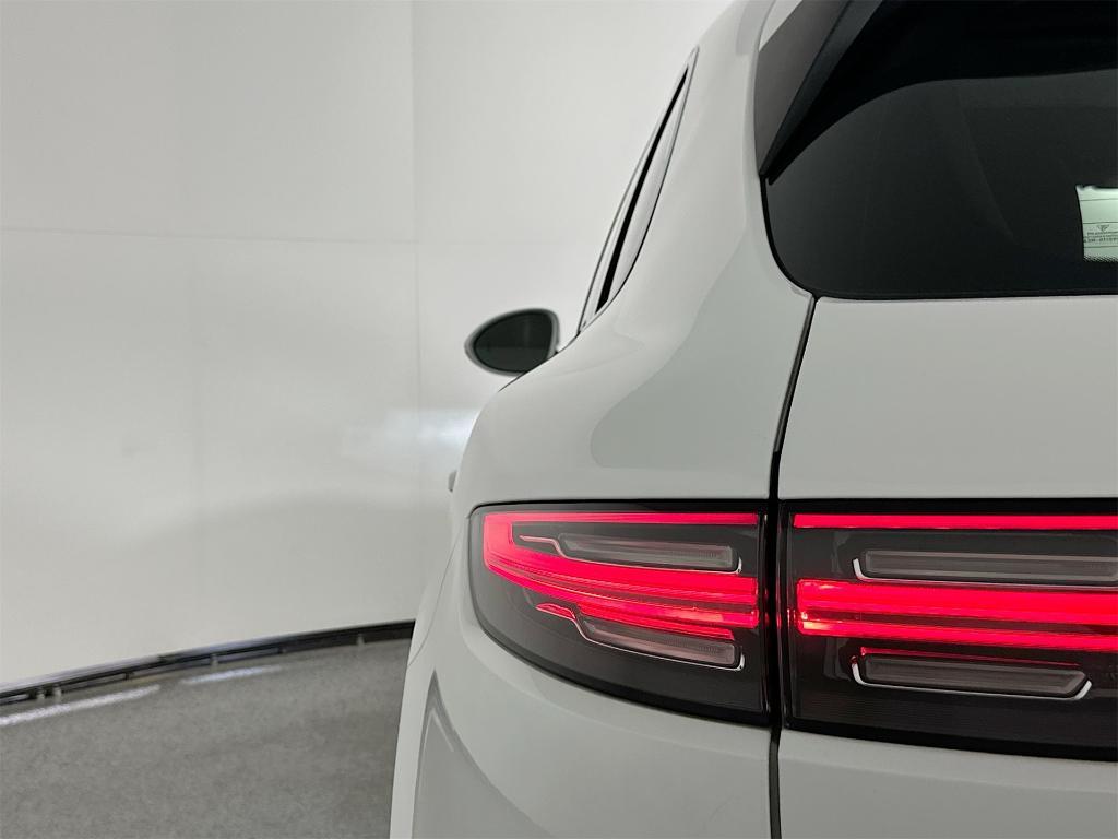 used 2022 Porsche Cayenne car, priced at $59,900