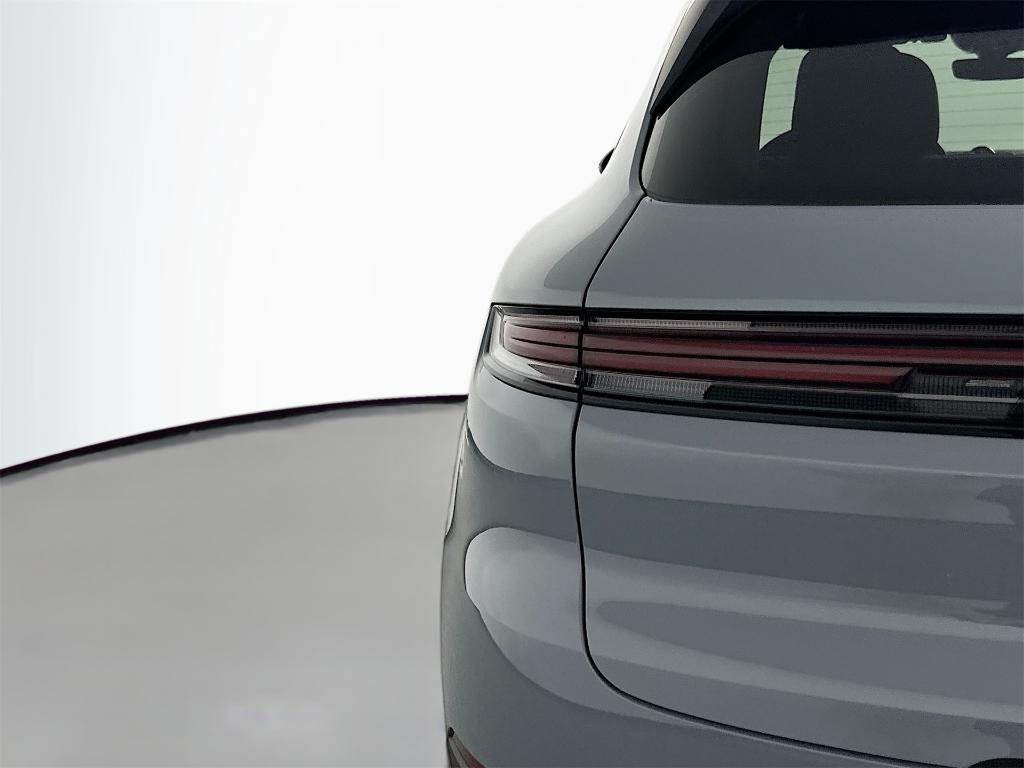 used 2025 Porsche Cayenne E-Hybrid car, priced at $107,900