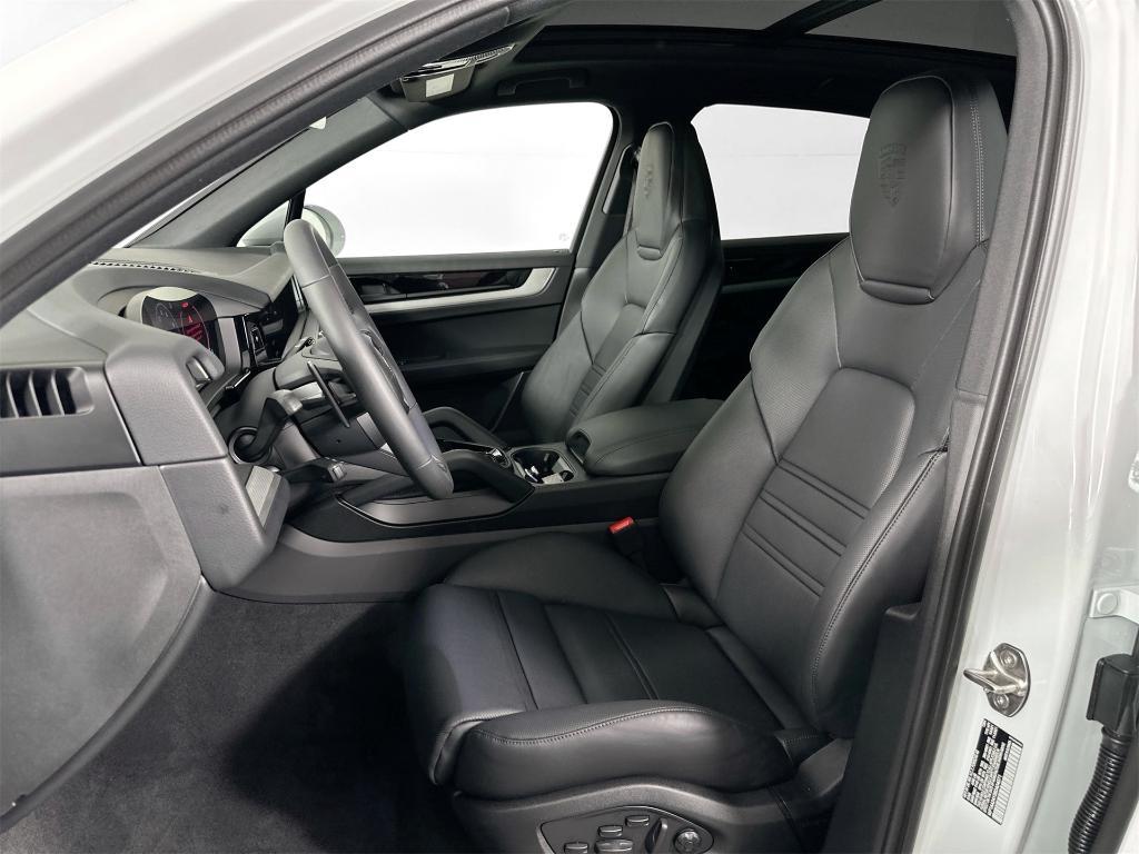 used 2025 Porsche Cayenne car, priced at $94,900