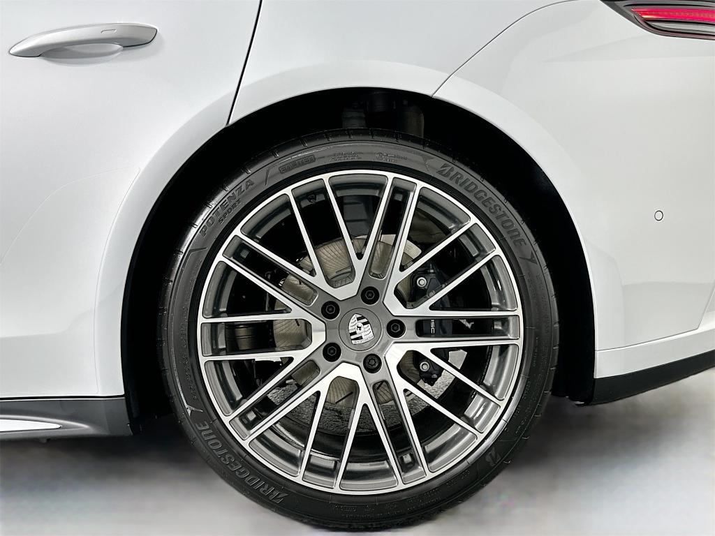 new 2026 Porsche Panamera car